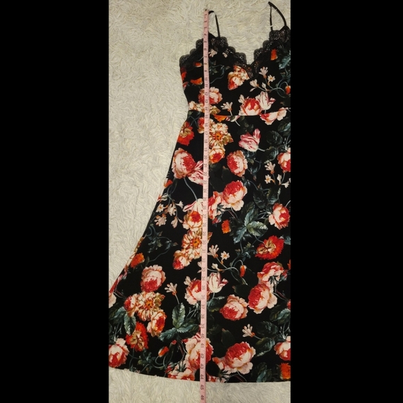 Foxiedox Autumnal Dress - Picture 9 of 16